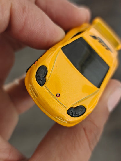 FORZA Hot Wheels Porsche 911 GT3 (Uncarded - New) - Kinder Logs