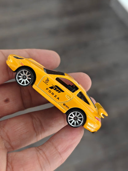 FORZA Hot Wheels Porsche 911 GT3 (Uncarded - New) - Kinder Logs