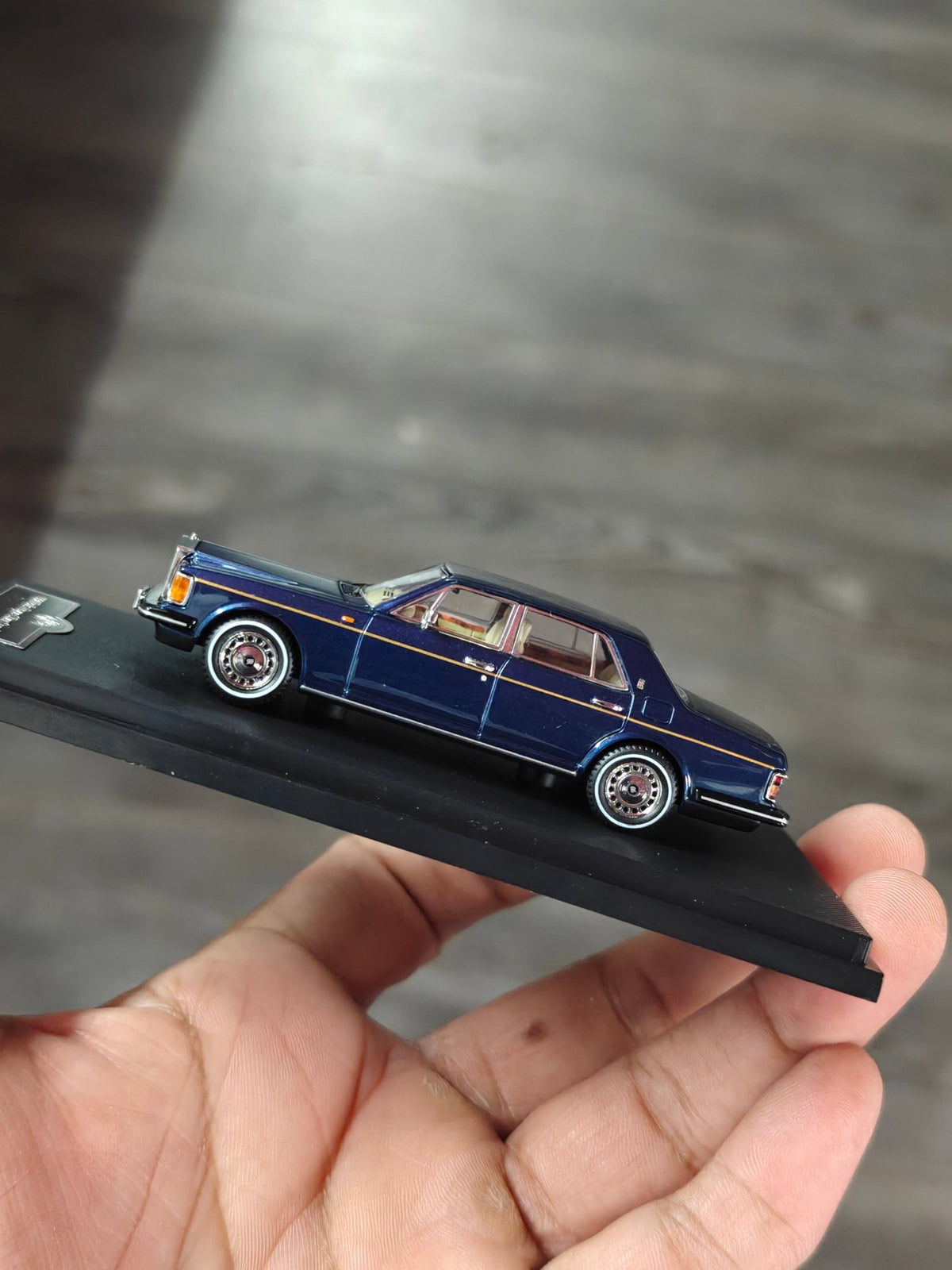 GFCC 1994 Rolls-Royce Silver Spur III - Blue (Open Box) - Kinder Logs