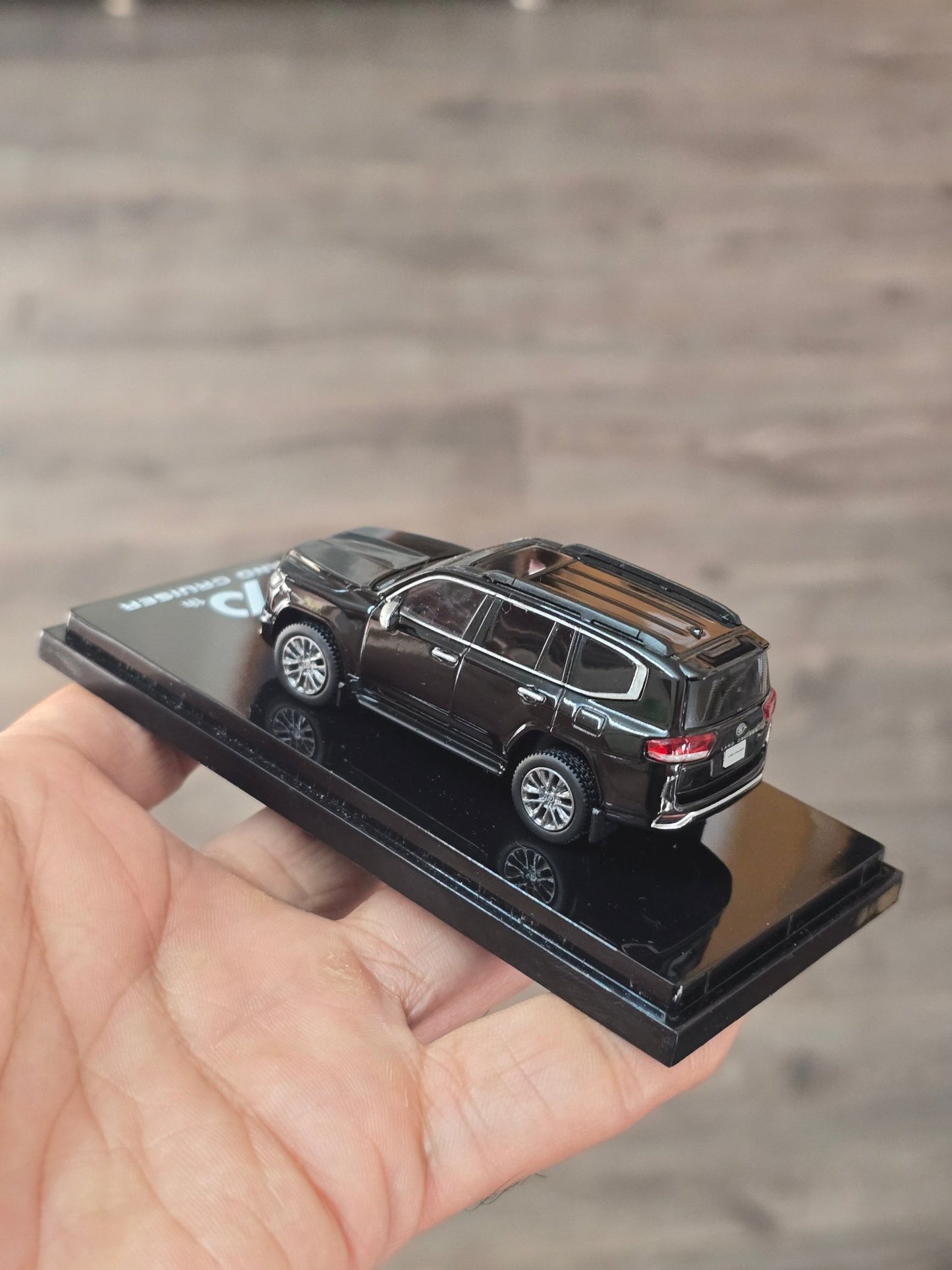 Hobby Japan 70th Toyota Land Cruiser ZX JA300W (Black) - Kinder Logs