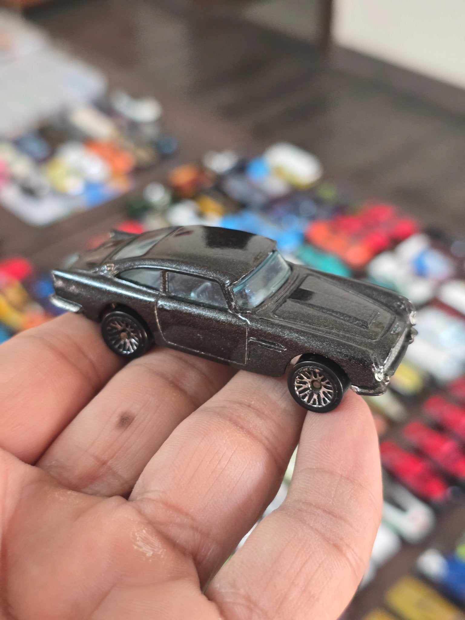 Hot Wheels 1963 Aston Martin DB5 - Black (Pre - Owned) - Kinder Logs