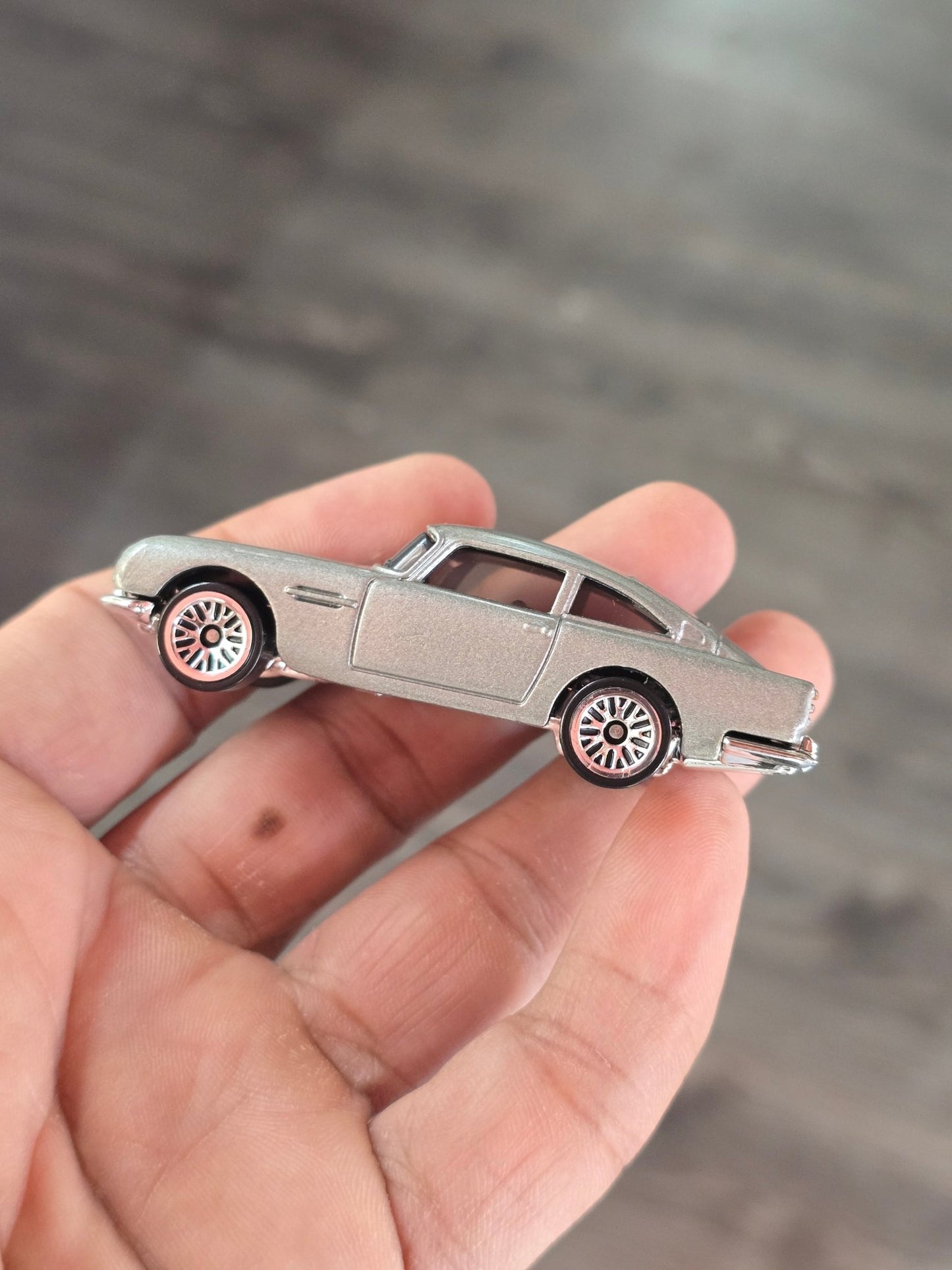 Hot Wheels 1963 Aston Martin DB5 - Fast And Furious (Uncarded - New) - Kinder Logs