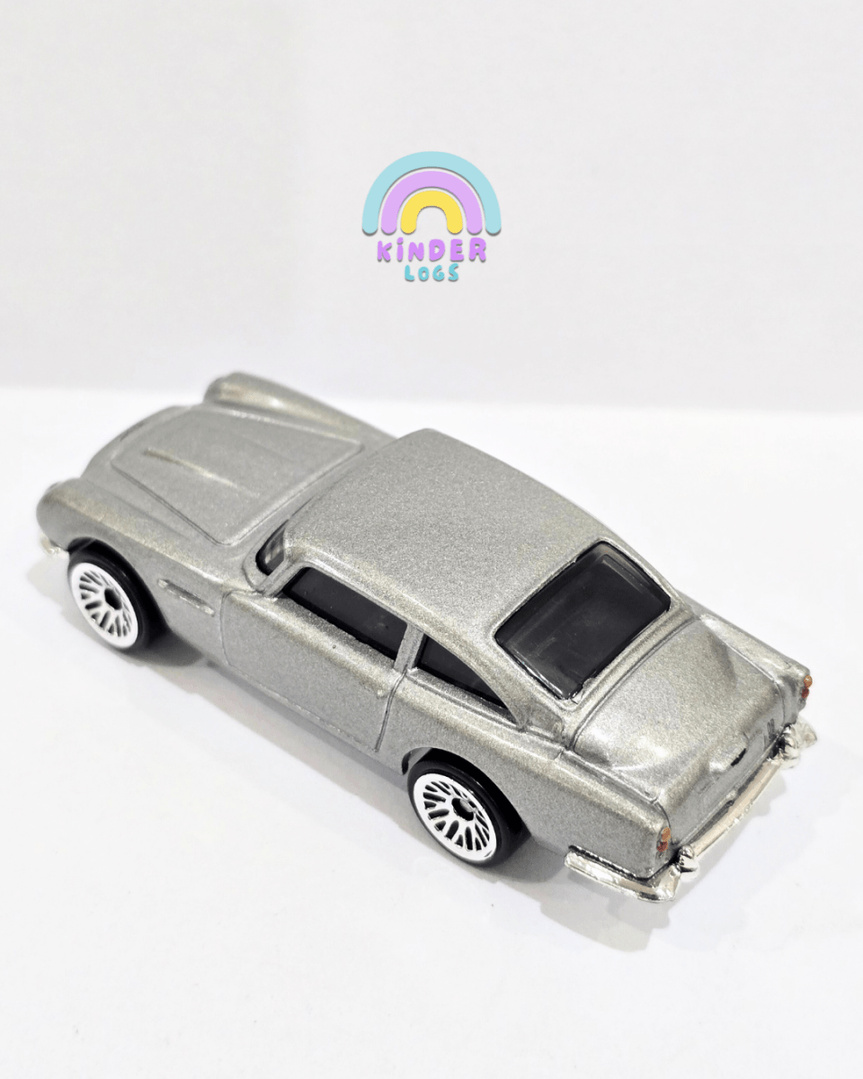 Hot Wheels 1963 Aston Martin DB5 - Fast & Furious (Uncarded) - Kinder Logs