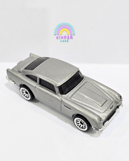 Hot Wheels 1963 Aston Martin DB5 - Fast & Furious (Uncarded) - Kinder Logs