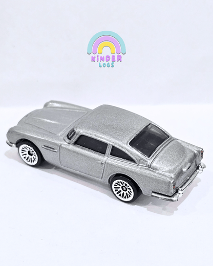 Hot Wheels 1963 Aston Martin DB5 (Used Car) - Kinder Logs
