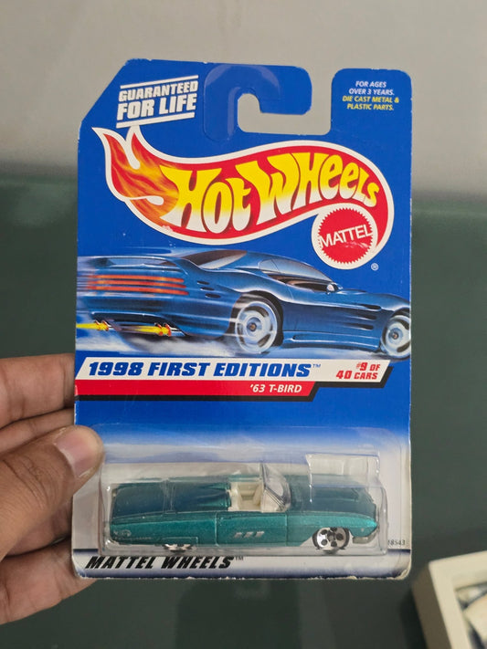 Hot Wheels 1963 Ford Thunderbird - 1998 First Editions - Kinder Logs