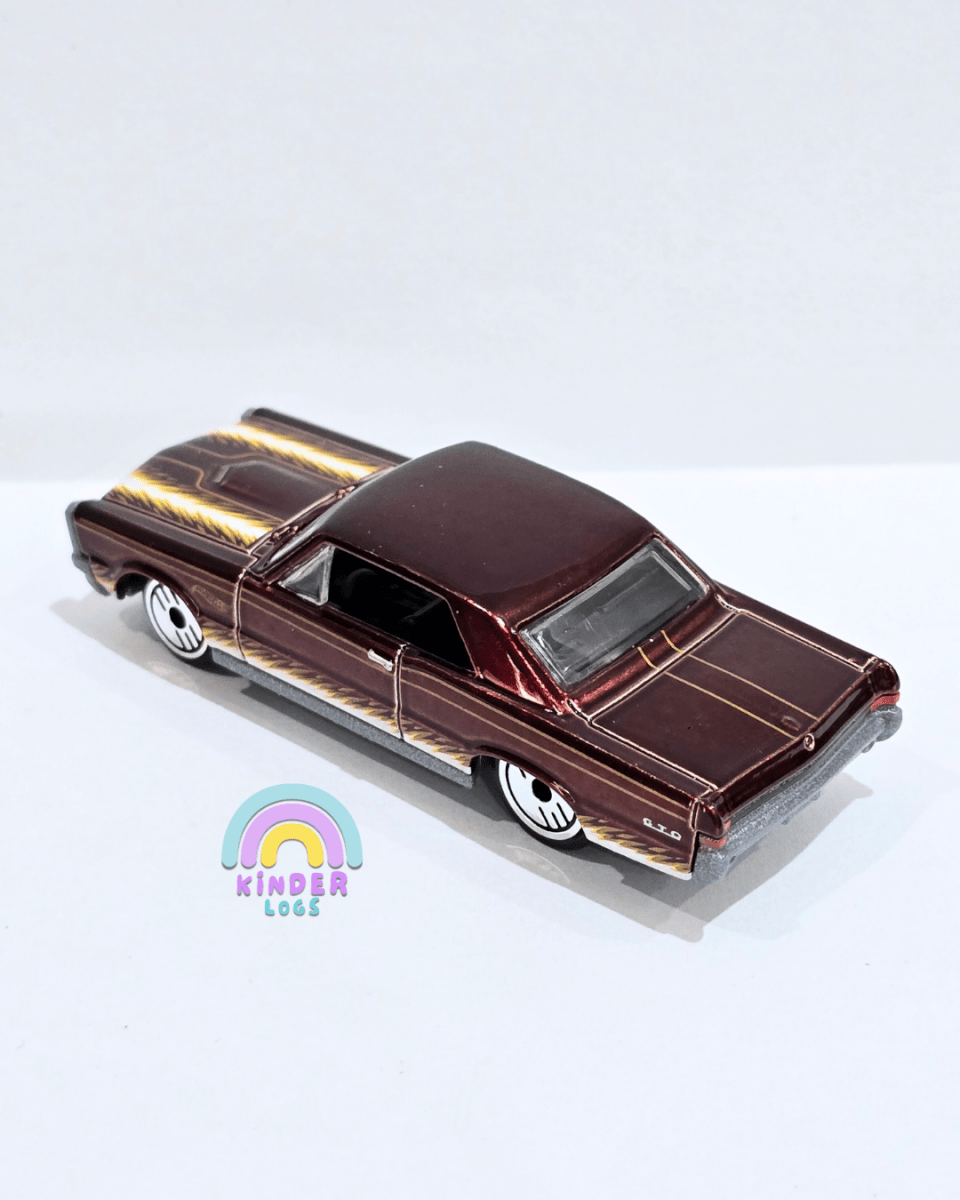 Hot Wheels 1965 Pontiac GTO - Ultra Hots (Uncarded) - Kinder Logs