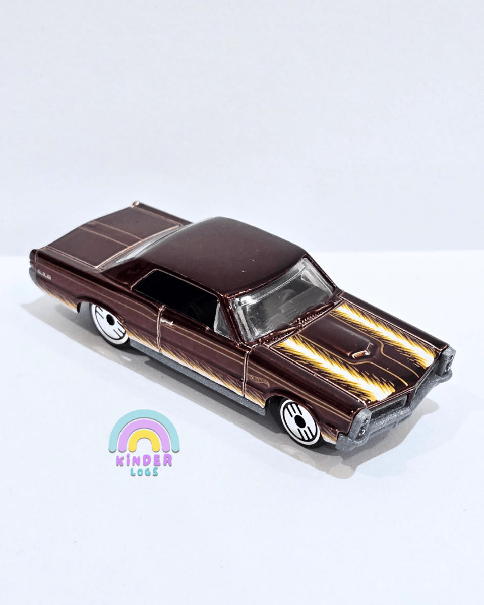 Hot Wheels 1965 Pontiac GTO - Ultra Hots (Uncarded) - Kinder Logs