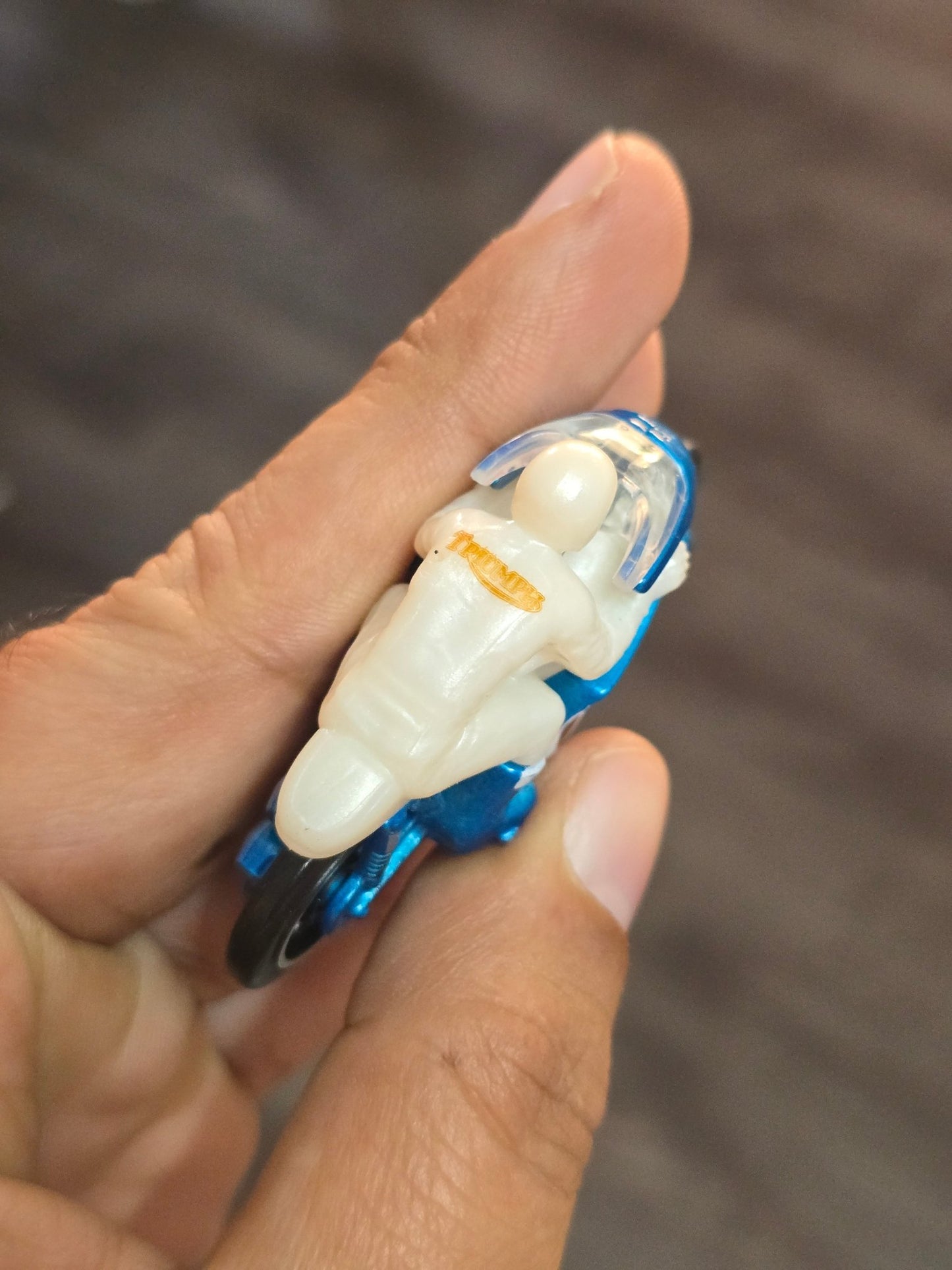 Hot Wheels 1966 Triumph Tiger 100 - Blue (Uncarded - New) - Kinder Logs