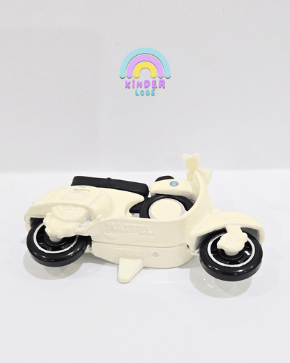 Hot Wheels 1966 Vespa 90 SS Scooter - White (Uncarded) - Kinder Logs