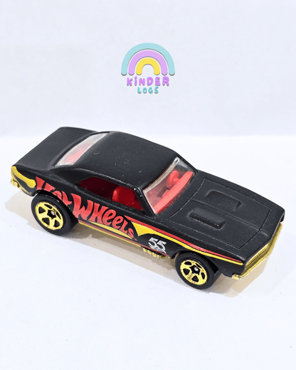 Hot Wheels 1967 Chevrolet Camaro - Black - Gold (Used Car) - Kinder Logs