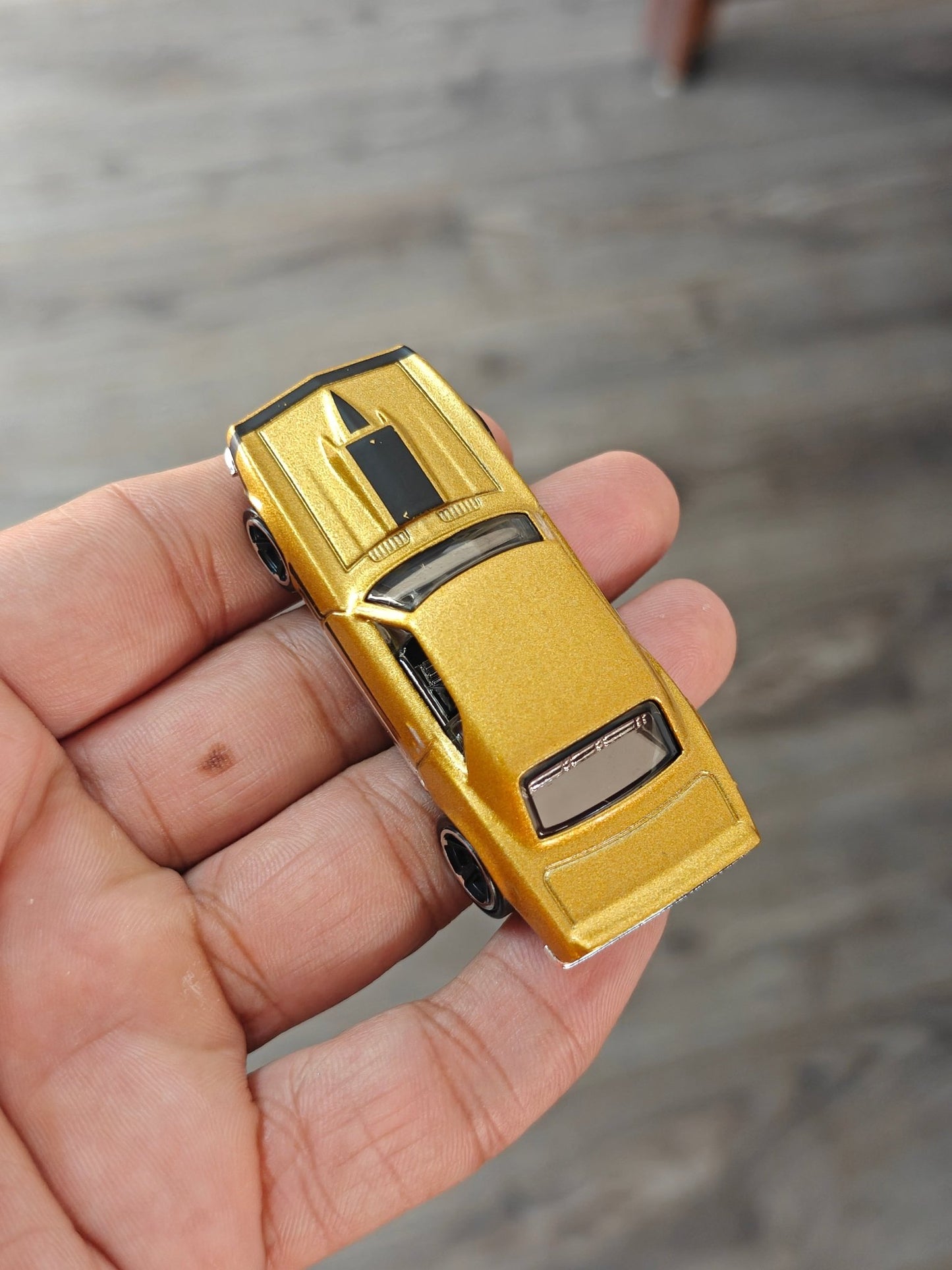 Hot Wheels 1967 Chevrolet Camaro - Gold (Uncarded - New) - Kinder Logs