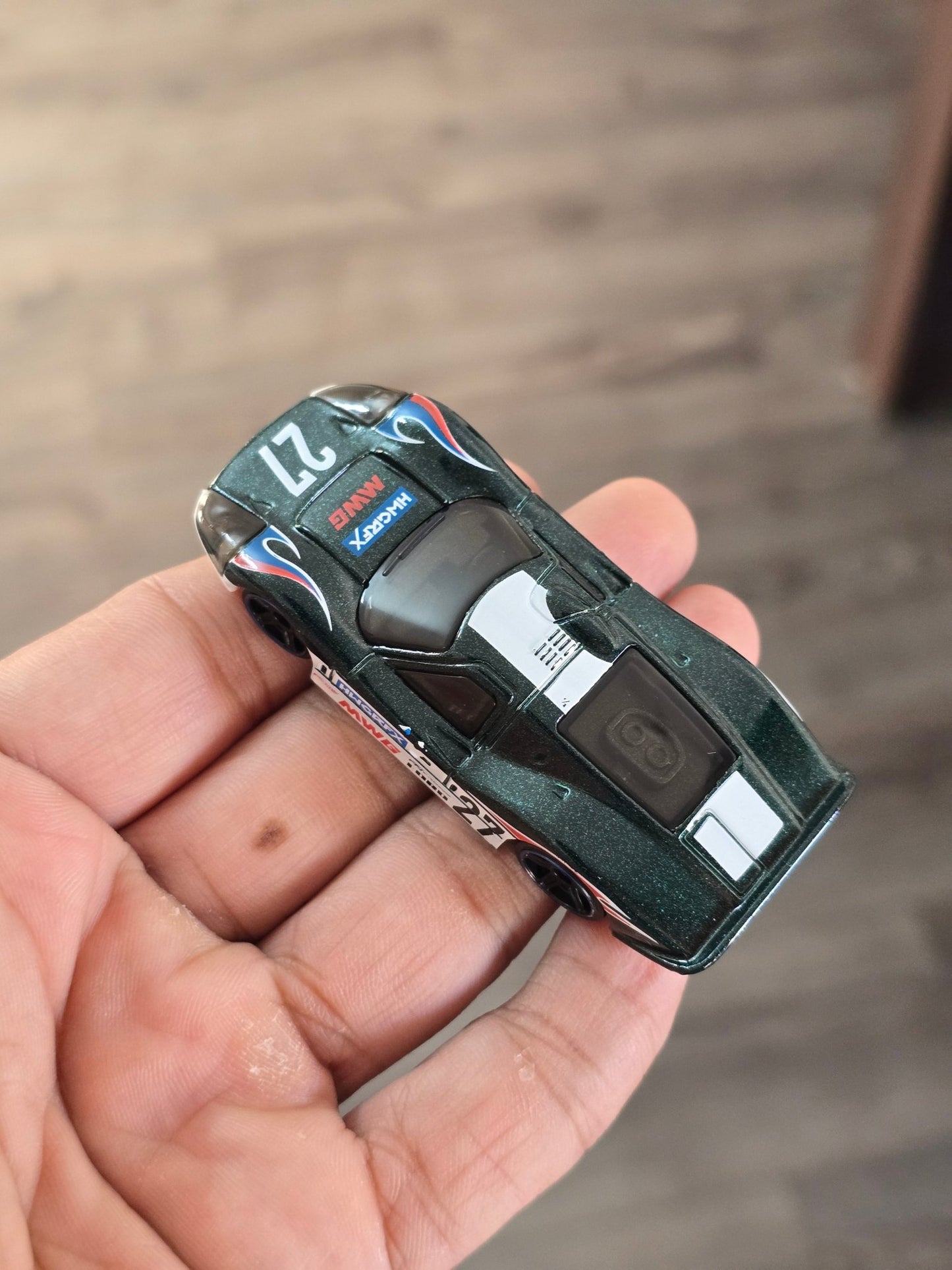 Hot Wheels 1967 Ford GT40 MKIV - Dark Green (Uncarded - New) - Kinder Logs