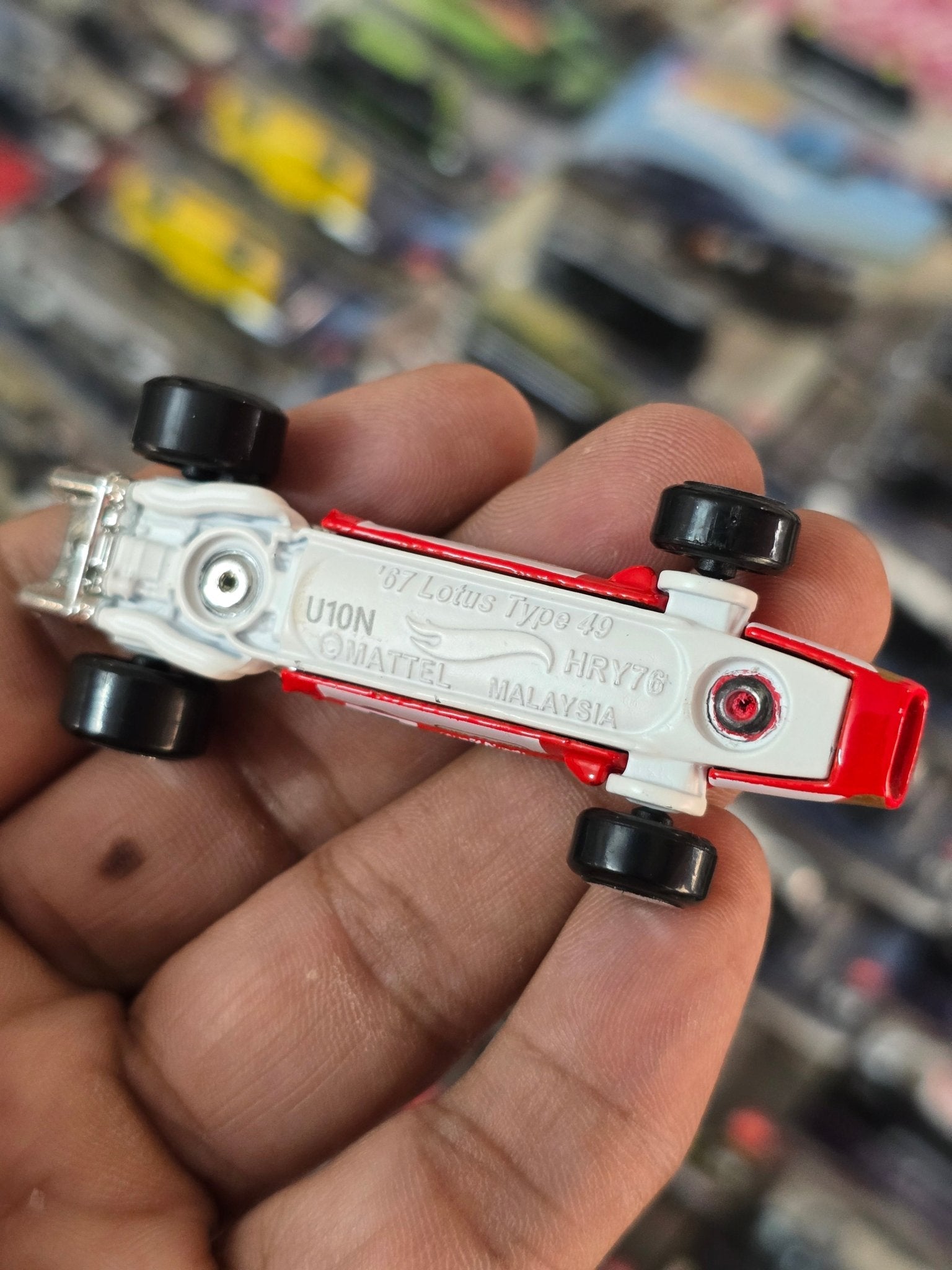 Hot Wheels 1967 Lotus Type 49 - Red (Uncarded) - Kinder Logs
