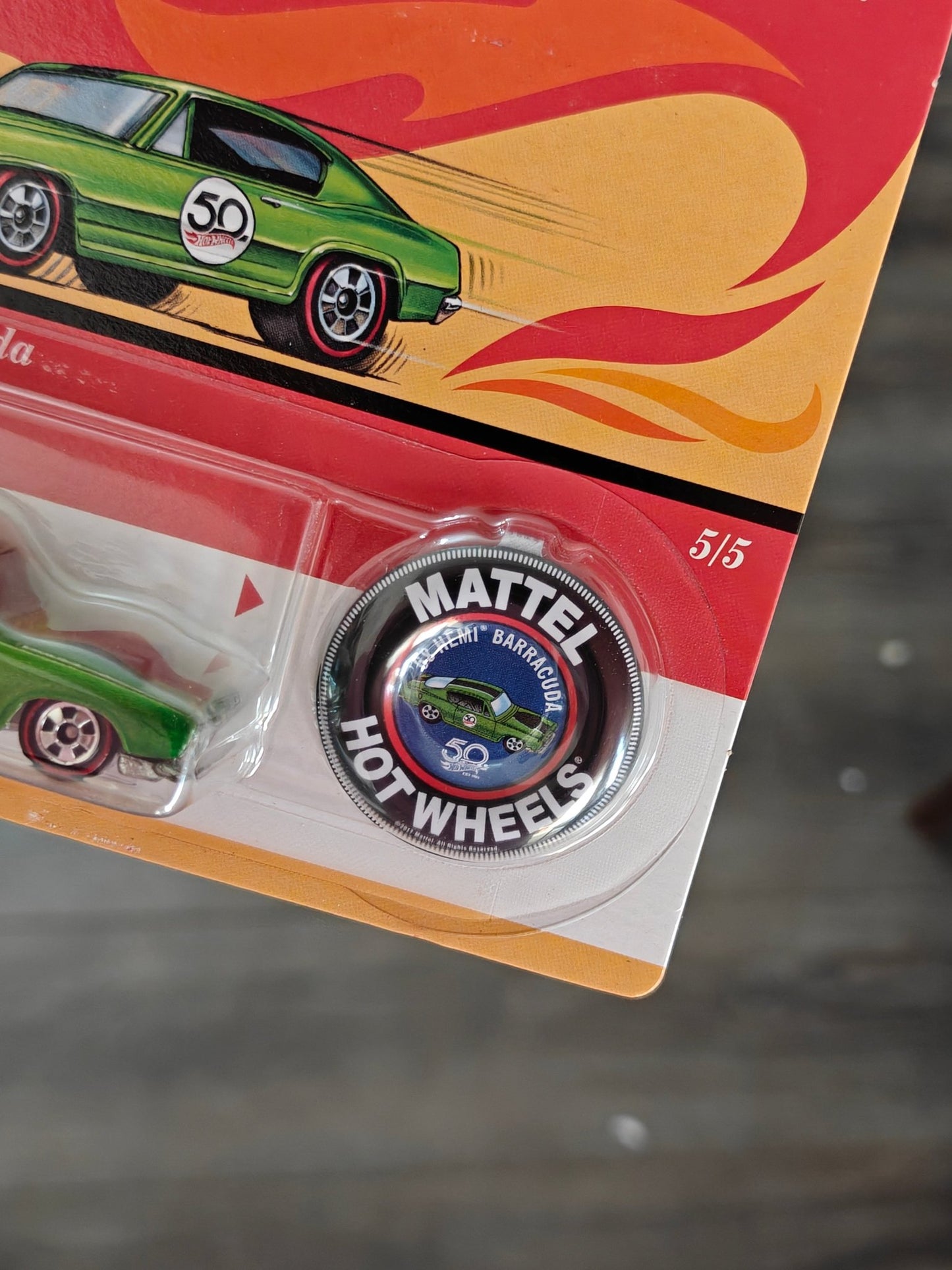 Hot Wheels 1967 Plymouth HEMI Barracuda - Wide Card (Imported) - Kinder Logs