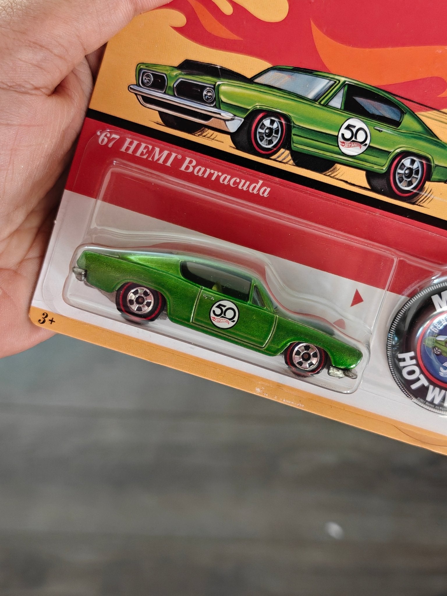 Hot Wheels 1967 Plymouth HEMI Barracuda - Wide Card (Imported) - Kinder Logs