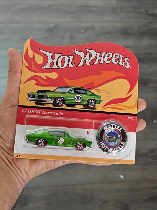 Hot Wheels 1967 Plymouth HEMI Barracuda - Wide Card (Imported) - Kinder Logs