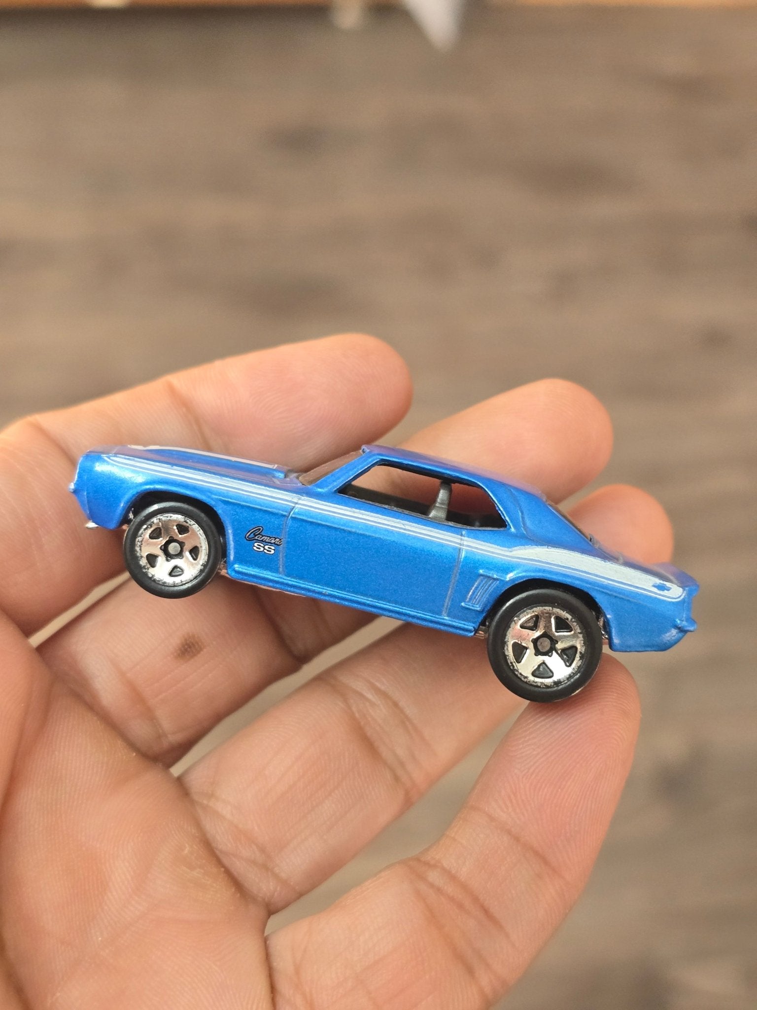 Hot Wheels 1969 Chevrolet Camaro (Pre - Owned) - Kinder Logs