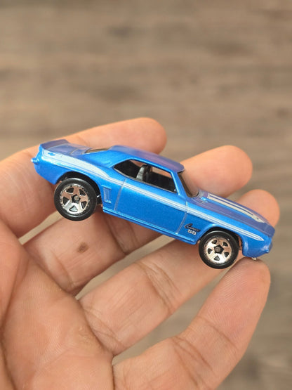 Hot Wheels 1969 Chevrolet Camaro (Pre - Owned) - Kinder Logs