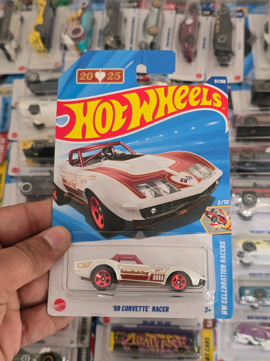 Hot Wheels 1969 Corvette Racer Valentine's Day Edition (Imported) - Kinder Logs