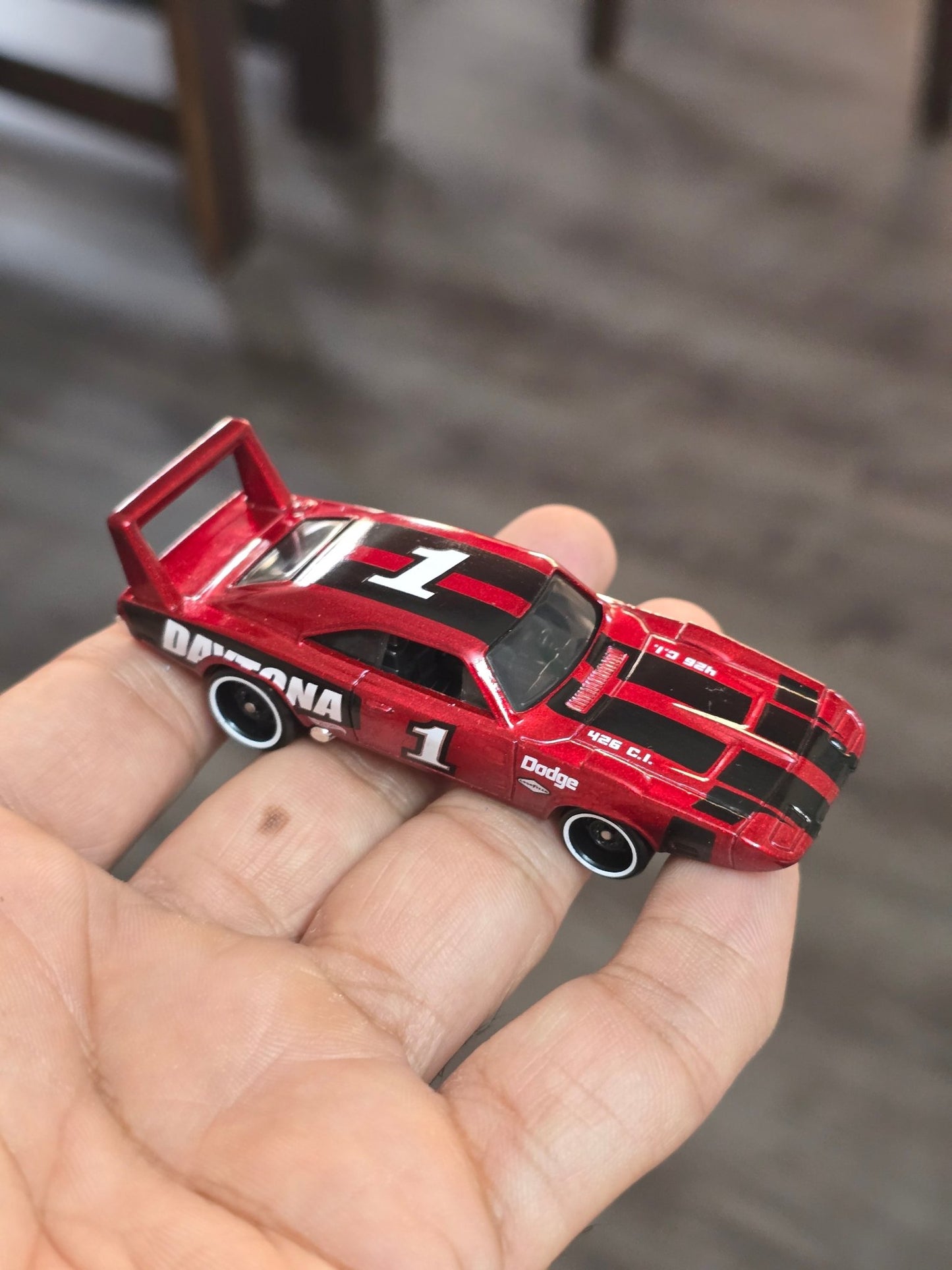 Hot Wheels 1969 Dodge Charger Daytona Mopar (Uncarded) - Kinder Logs