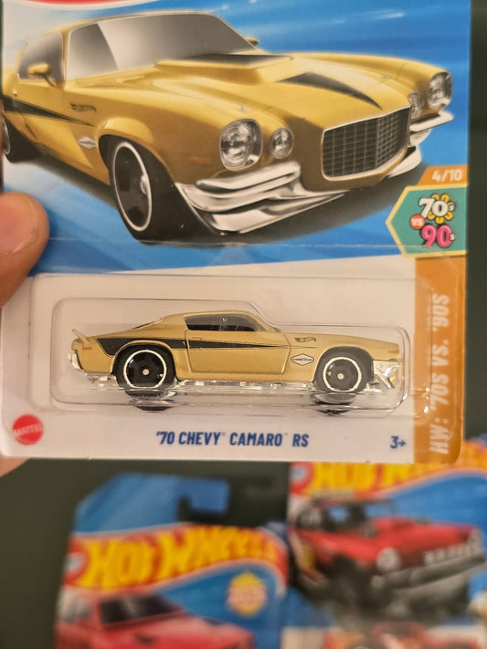 Hot Wheels 1970 Chevy Camaro RS - Gold (Imported) - Kinder Logs