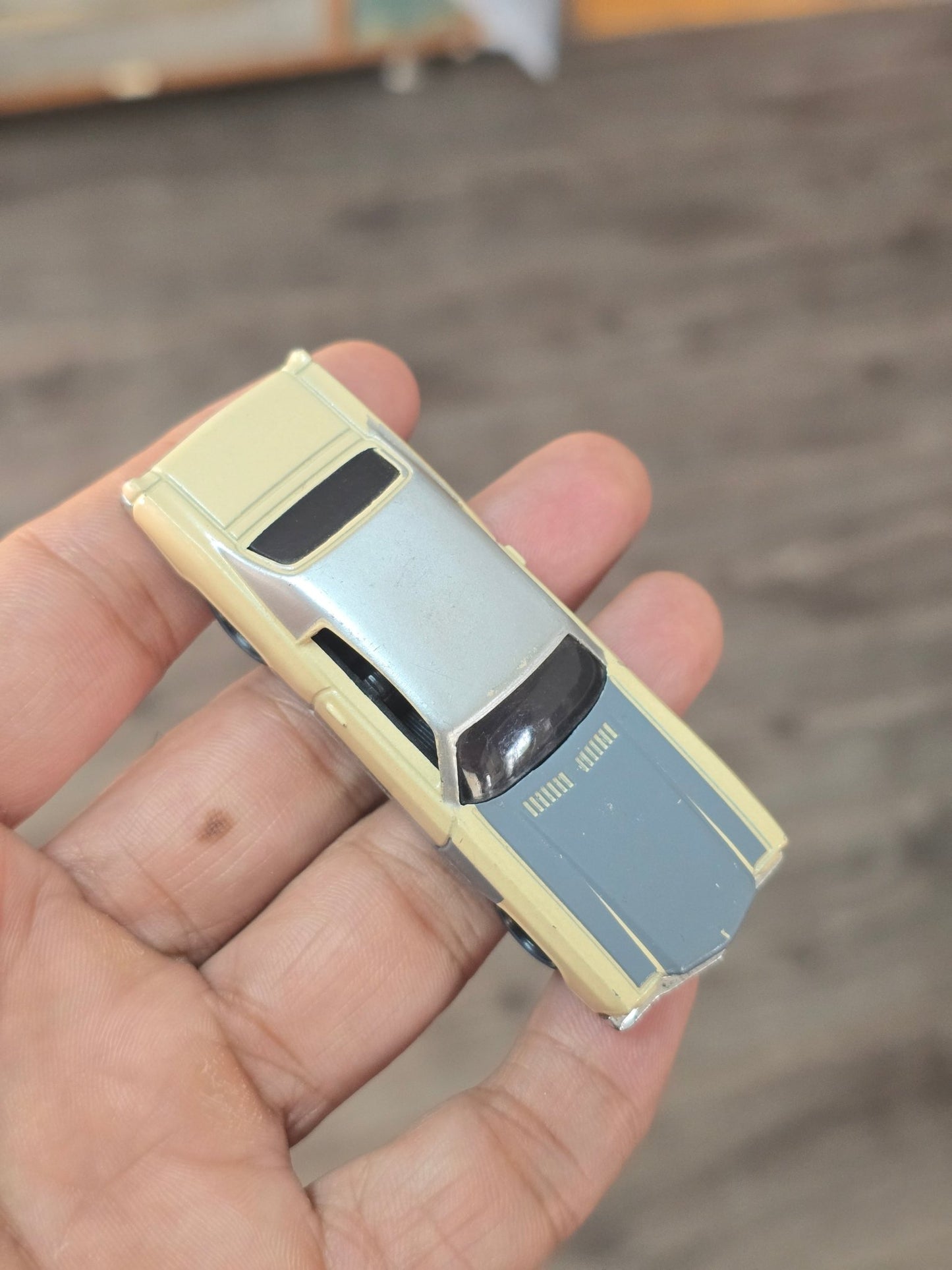 Hot Wheels 1970 Chevy Monte Carlo (Pre - Owned) - Kinder Logs