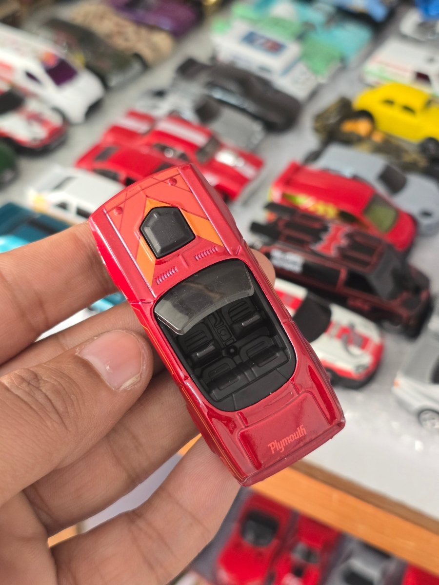 Hot Wheels 1970 Plymouth Barracuda - Red (Uncarded) - Kinder Logs