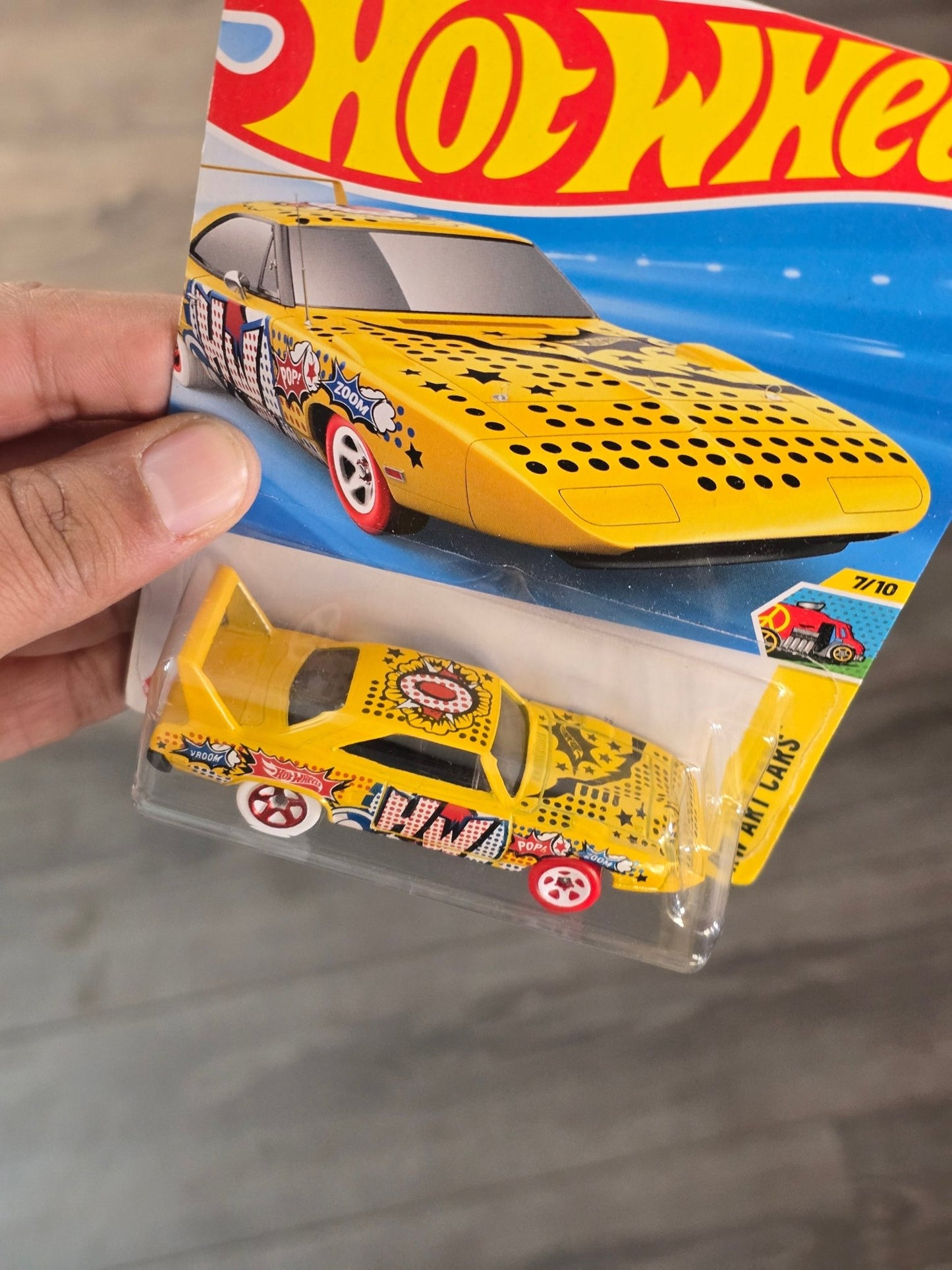 Hot Wheels 1970 Plymouth Superbird (Imported) - Kinder Logs