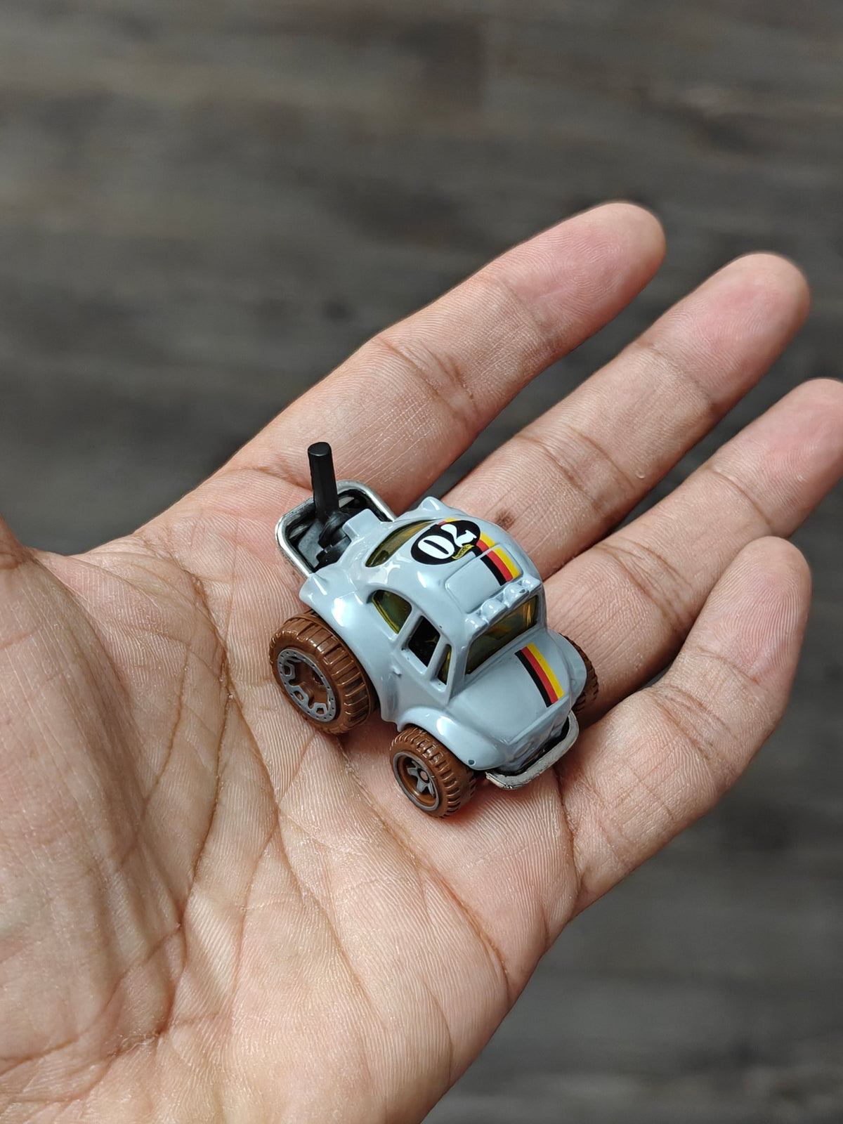 Hot Wheels 1970 Volkswagen Baja Bug (Uncarded - New) - Kinder Logs
