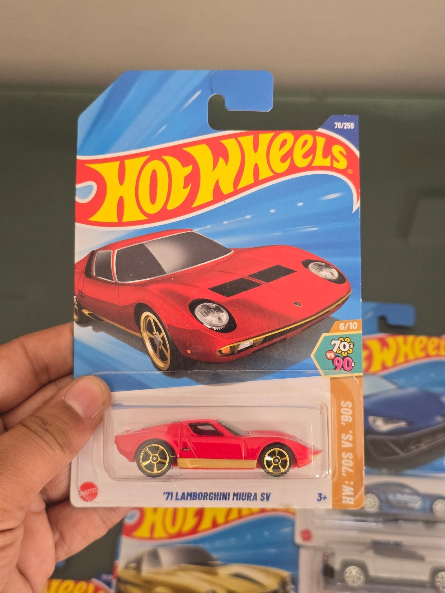 Hot Wheels 1971 Lamborghini Miura SV - Red (Imported) - Kinder Logs