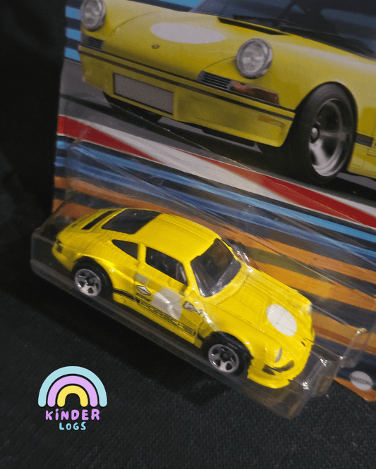 Hot Wheels 1971 Porsche 911 - Racing Circuit (Imported) - Kinder Logs