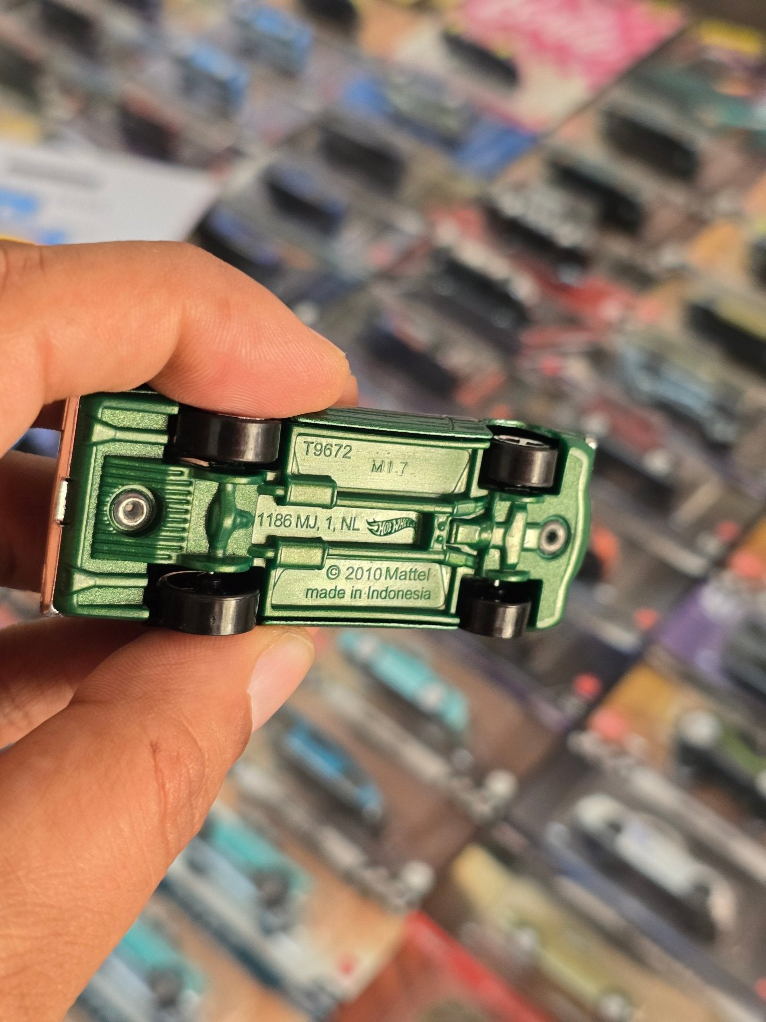 Hot Wheels 1972 Ford Gran Torino Sport - Fast & Furious (Uncarded) - Kinder Logs