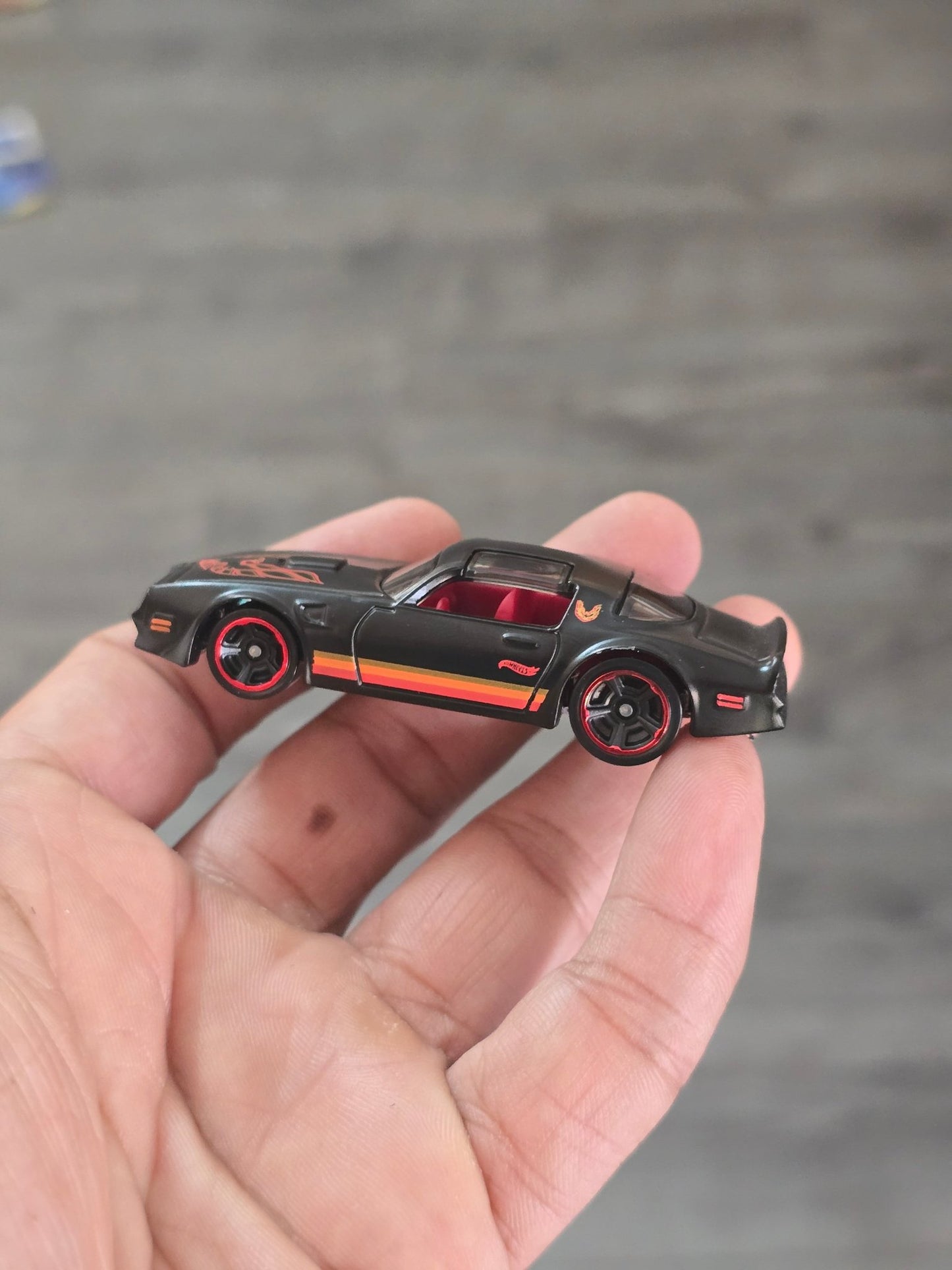 Hot Wheels 1977 Pontiac Firebird - Matte Black (Uncarded - New) - Kinder Logs