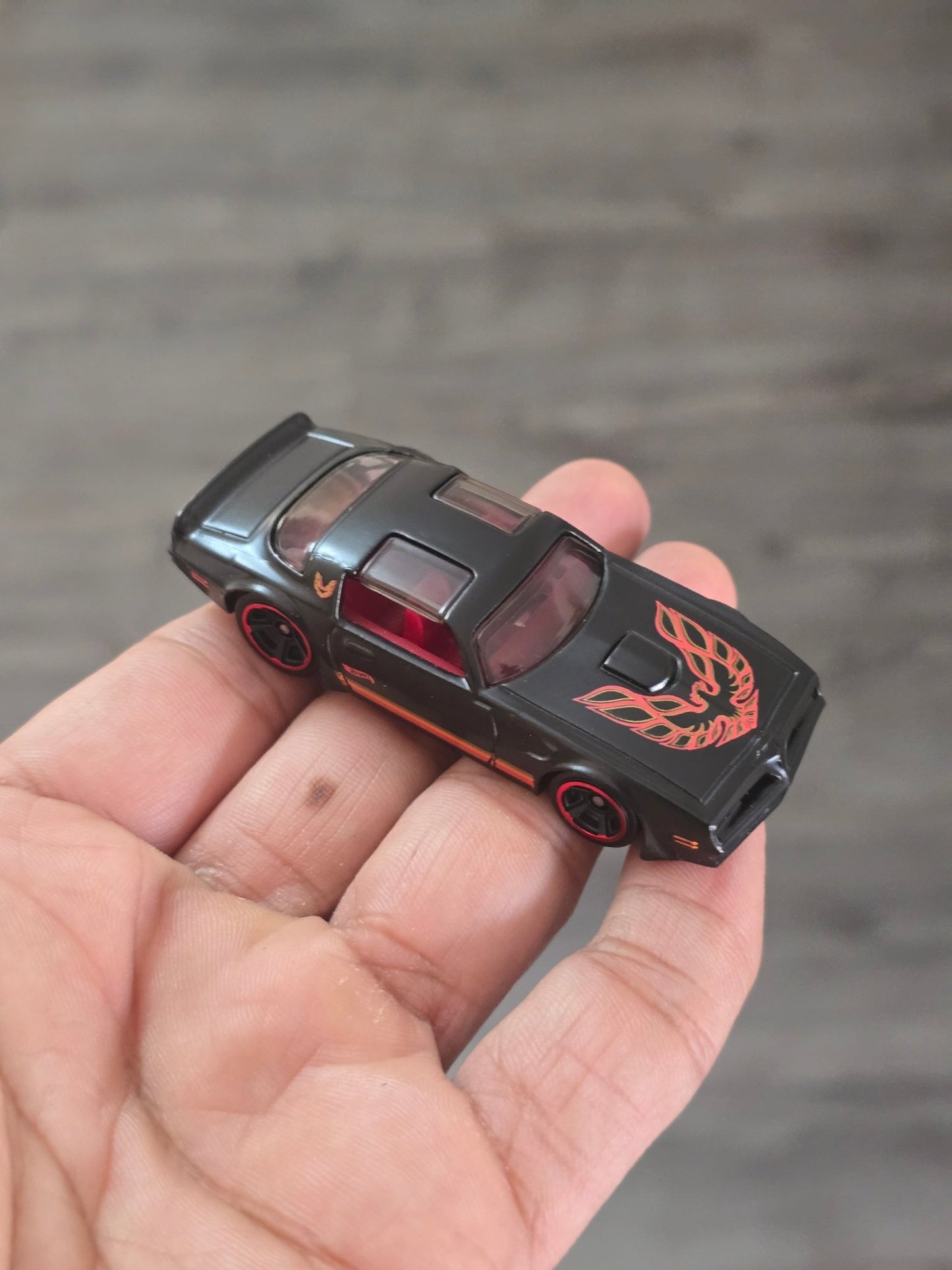 Hot Wheels 1977 Pontiac Firebird - Matte Black (Uncarded - New) - Kinder Logs