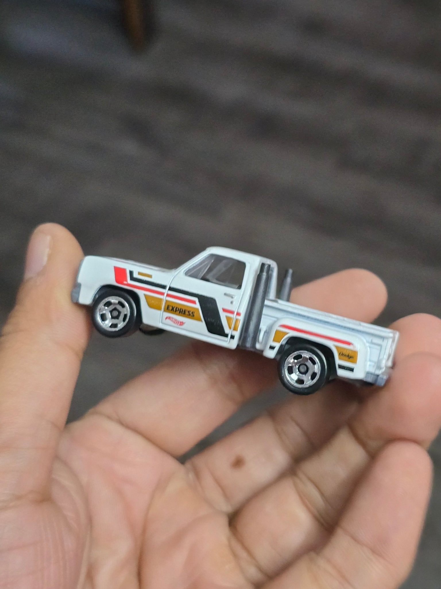 Hot Wheels 1978 Dodge Li'l Red Express - White (Uncarded - New) - Kinder Logs