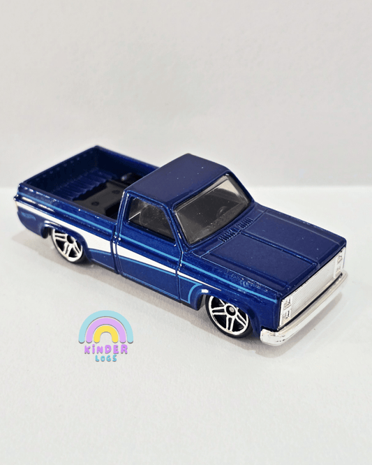 Hot Wheels 1983 Chevy Silverado (Uncarded) - Kinder Logs