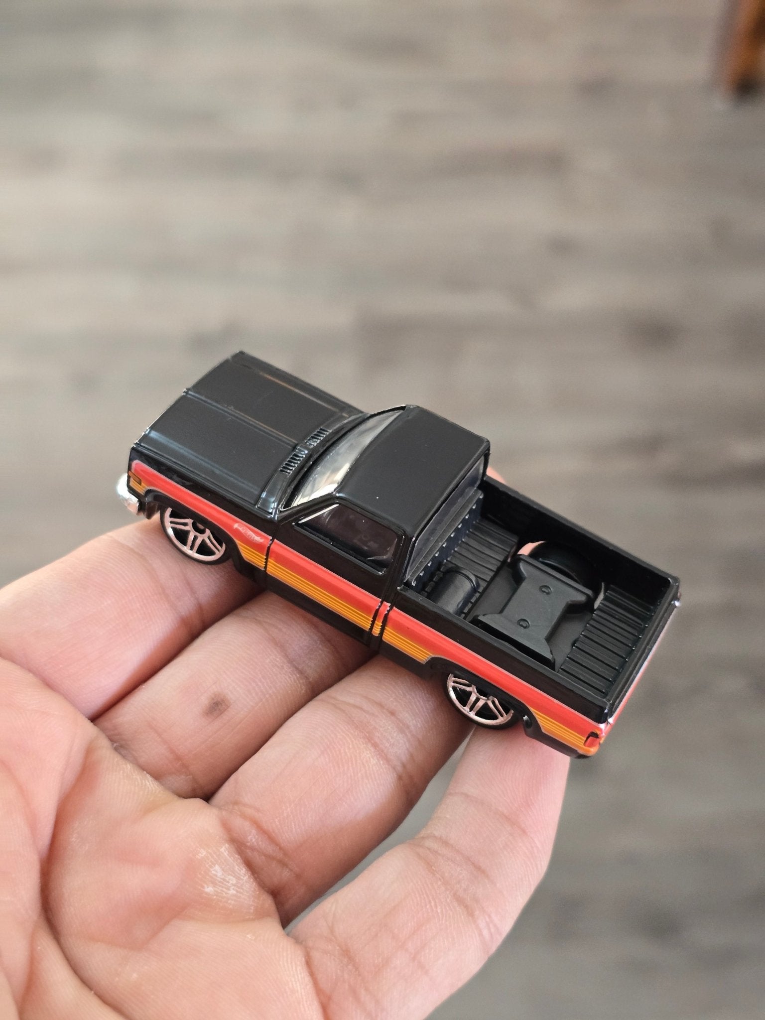 Hot Wheels 1983 Chevy Silverado (Uncarded - New) - Kinder Logs