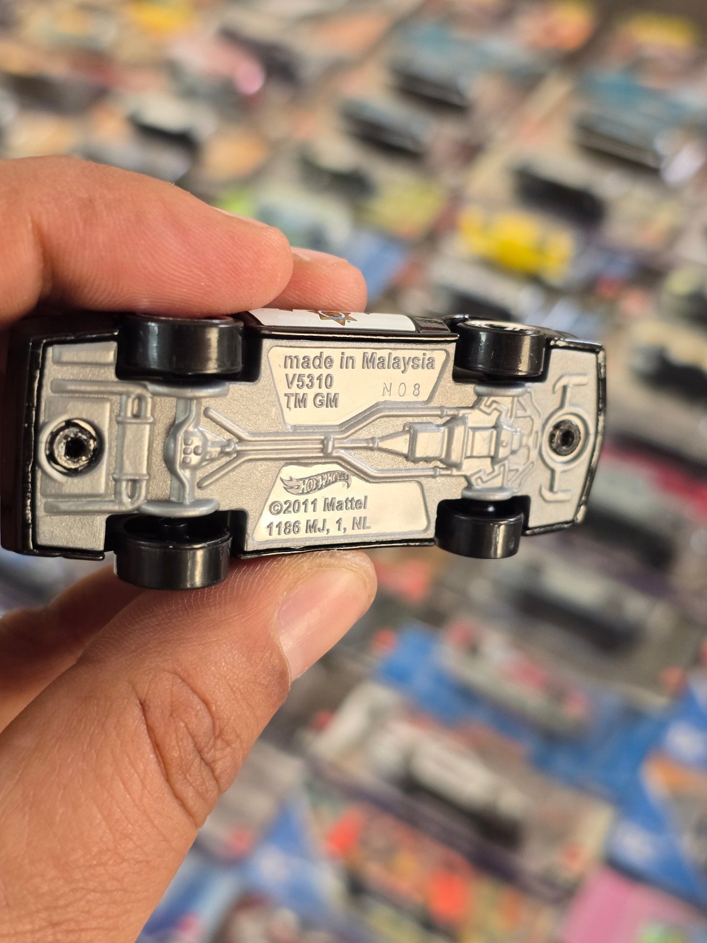 Hot Wheels 1985 Chevrolet Camaro Police Car (Uncarded) - Kinder Logs