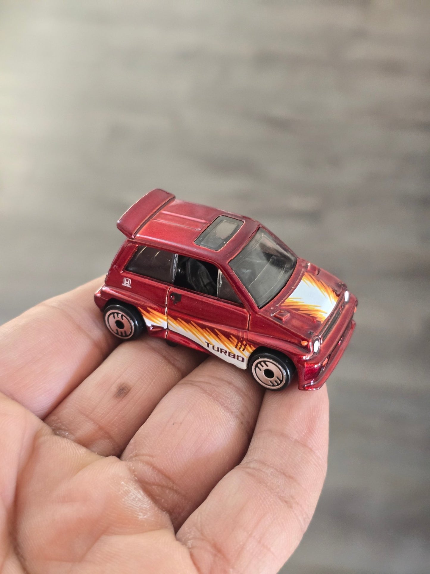 Hot Wheels 1985 Honda City Turbo II - Ultra Hots (Uncarded - New) - Kinder Logs