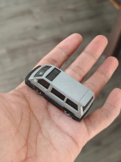 Hot Wheels 1986 Toyota Van - Silver (Uncarded - New) - Kinder Logs
