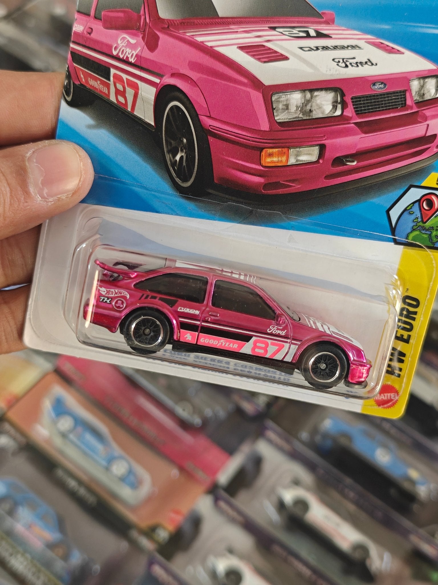 Hot Wheels 1987 Ford Sierra Cosworth Super Treasure Hunt (STH) - Kinder Logs