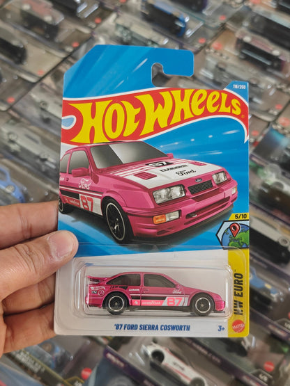 Hot Wheels 1987 Ford Sierra Cosworth Super Treasure Hunt (STH) - Kinder Logs