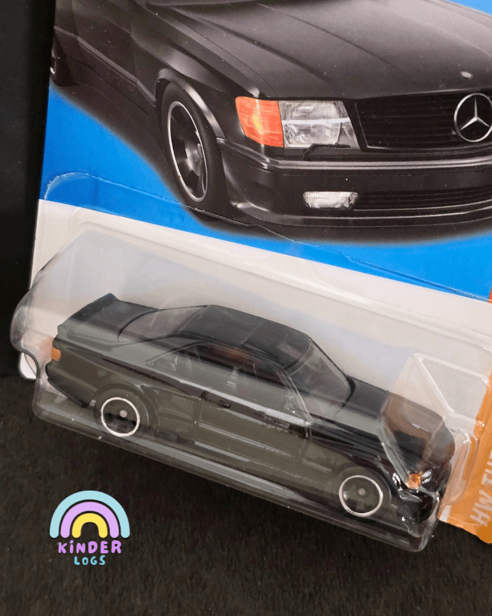 Hot Wheels 1989 Mercedes - Benz 560 SEC AMG - Black (Imported) - Kinder Logs