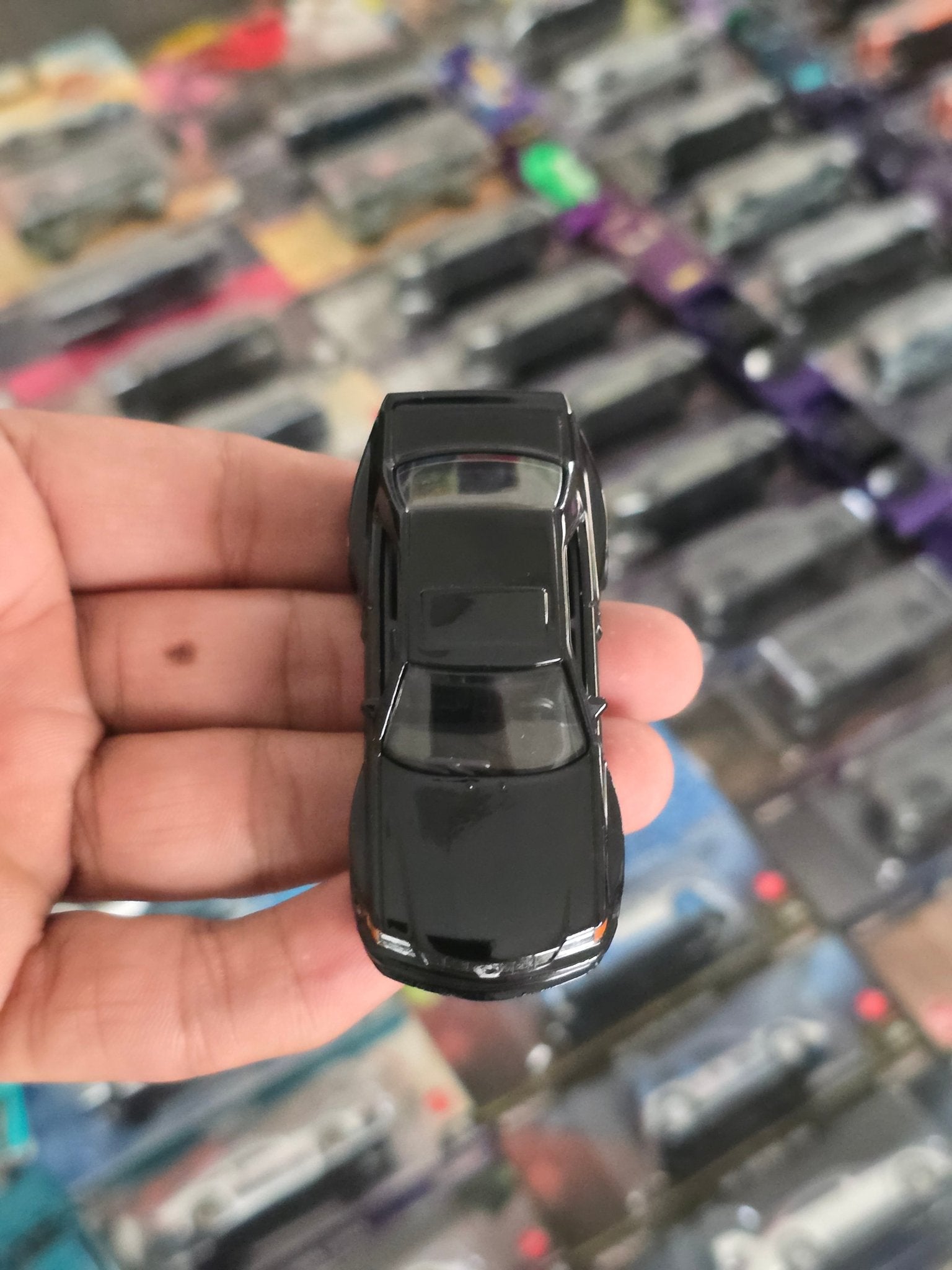 Hot Wheels 1989 Mercedes - Benz 560 SEC AMG - Black (Uncarded) - Kinder Logs