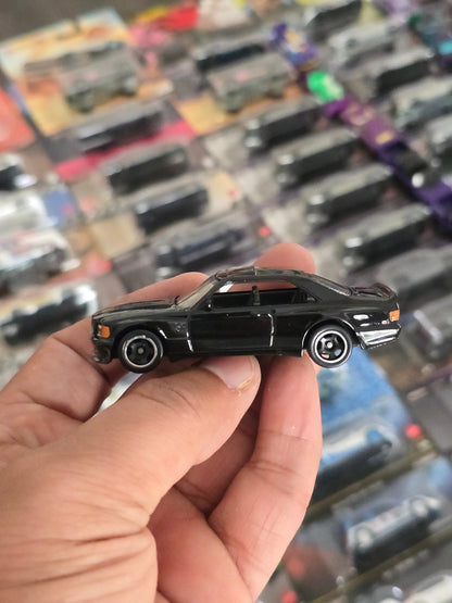 Hot Wheels 1989 Mercedes - Benz 560 SEC AMG - Black (Uncarded) - Kinder Logs