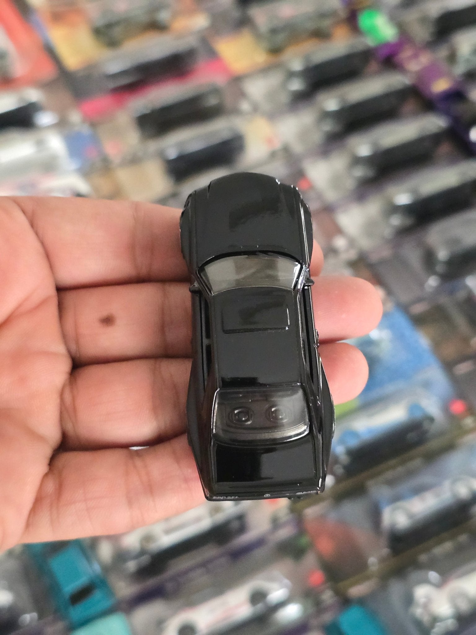 Hot Wheels 1989 Mercedes - Benz 560 SEC AMG - Black (Uncarded) - Kinder Logs