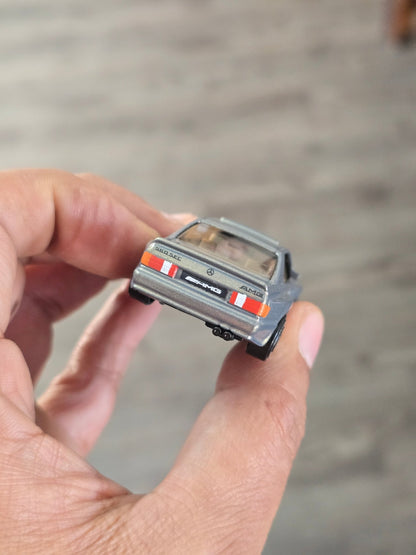 Hot Wheels 1989 Mercedes - Benz 560 SEC AMG - Glitter Gold (Uncarded - New) - Kinder Logs