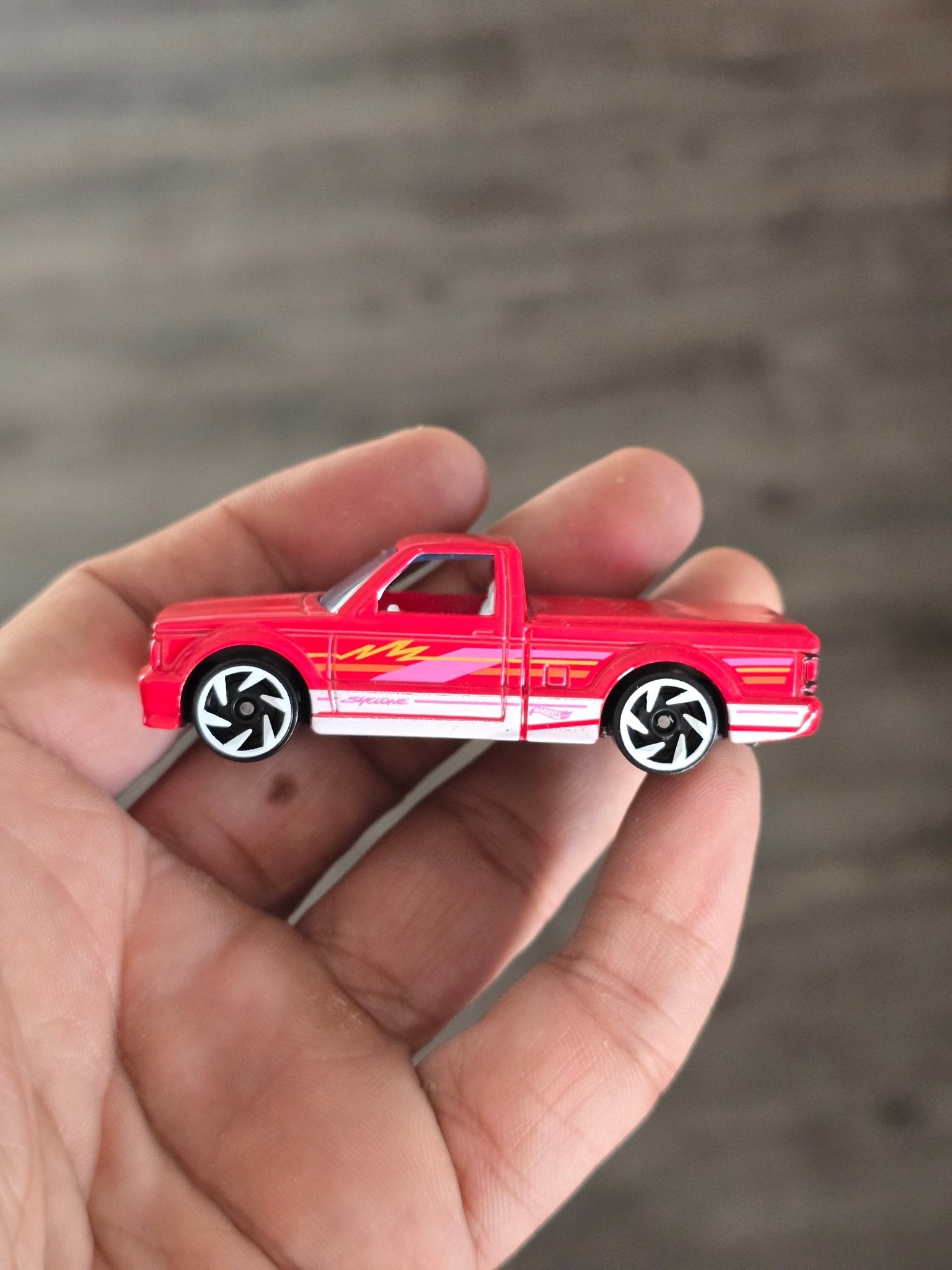 Hot Wheels 1991 GMC Syclone - Red With White Graphics (Uncarded - New) - Kinder Logs