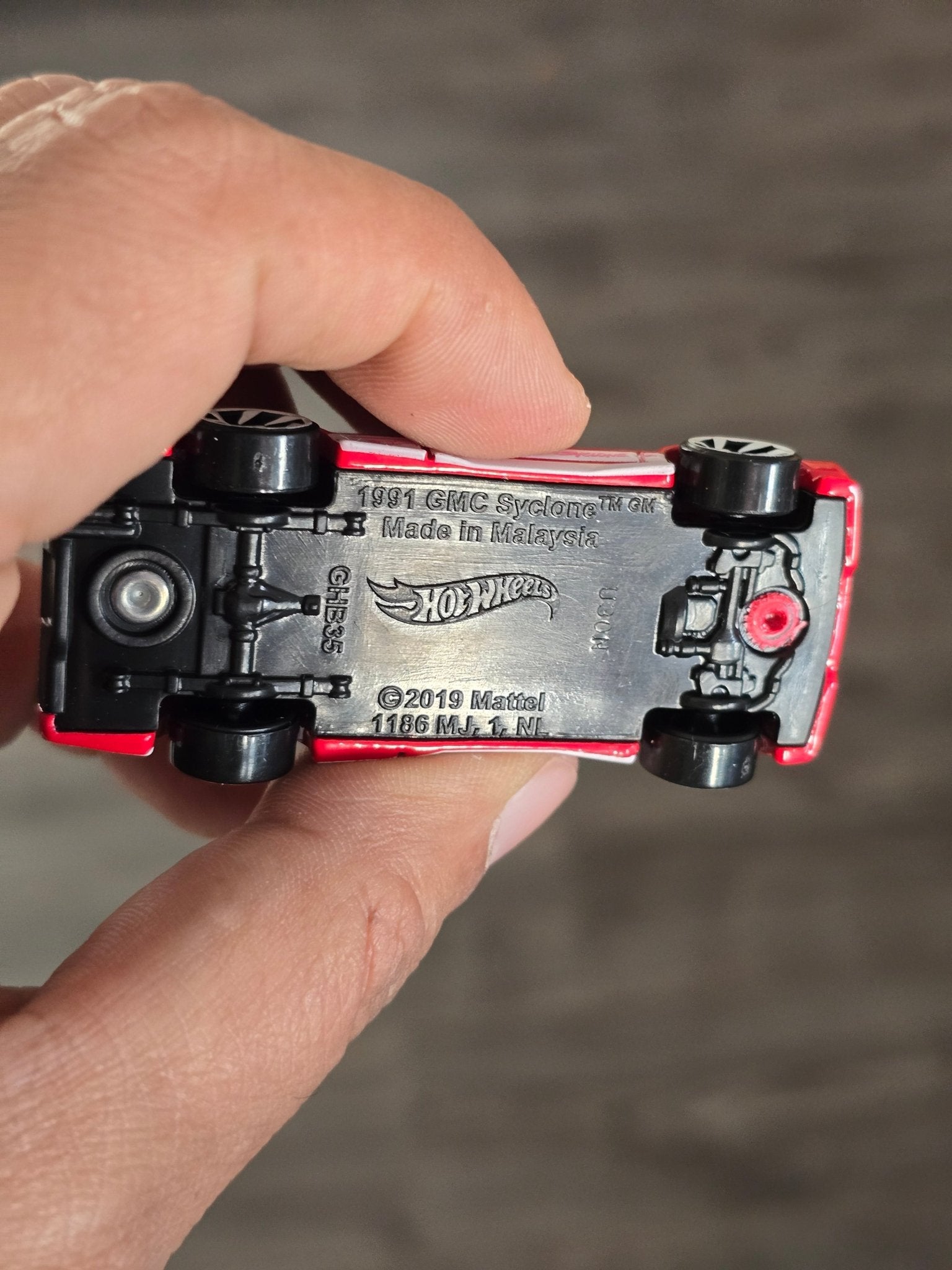 Hot Wheels 1991 GMC Syclone - Red With White Graphics (Uncarded - New) - Kinder Logs